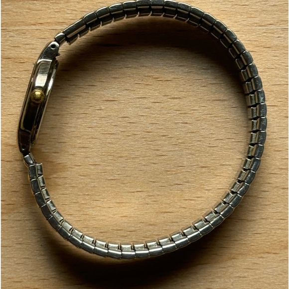 Women’s SEIKO stretch band stainless steel Watch - Picture 8 of 9